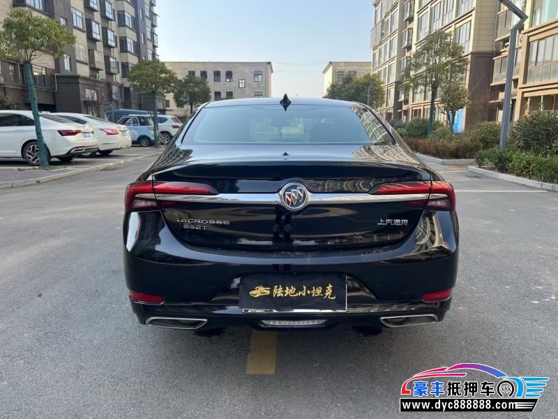 20年别克君越轿车抵押车出售