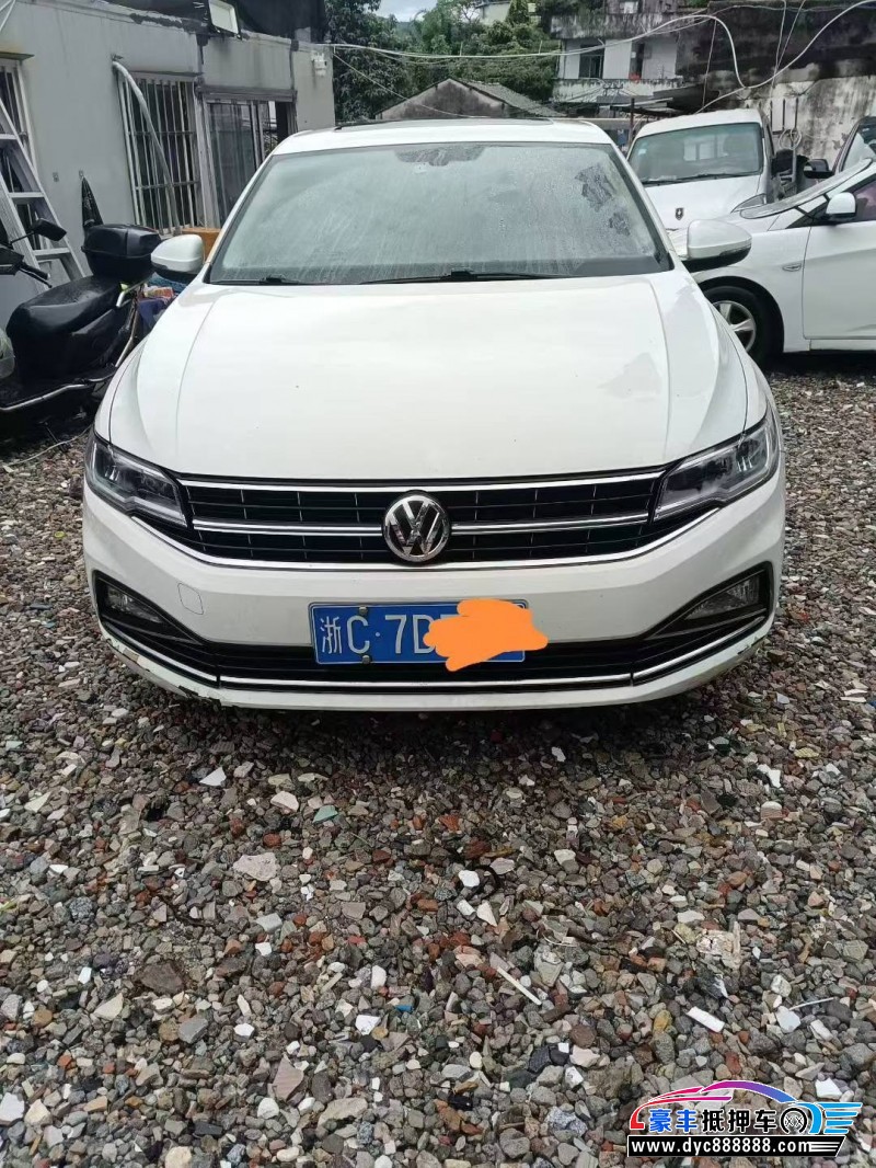 18年大众宝来轿车抵押车出售