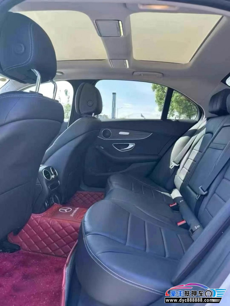 21年奔驰C轿车抵押车出售