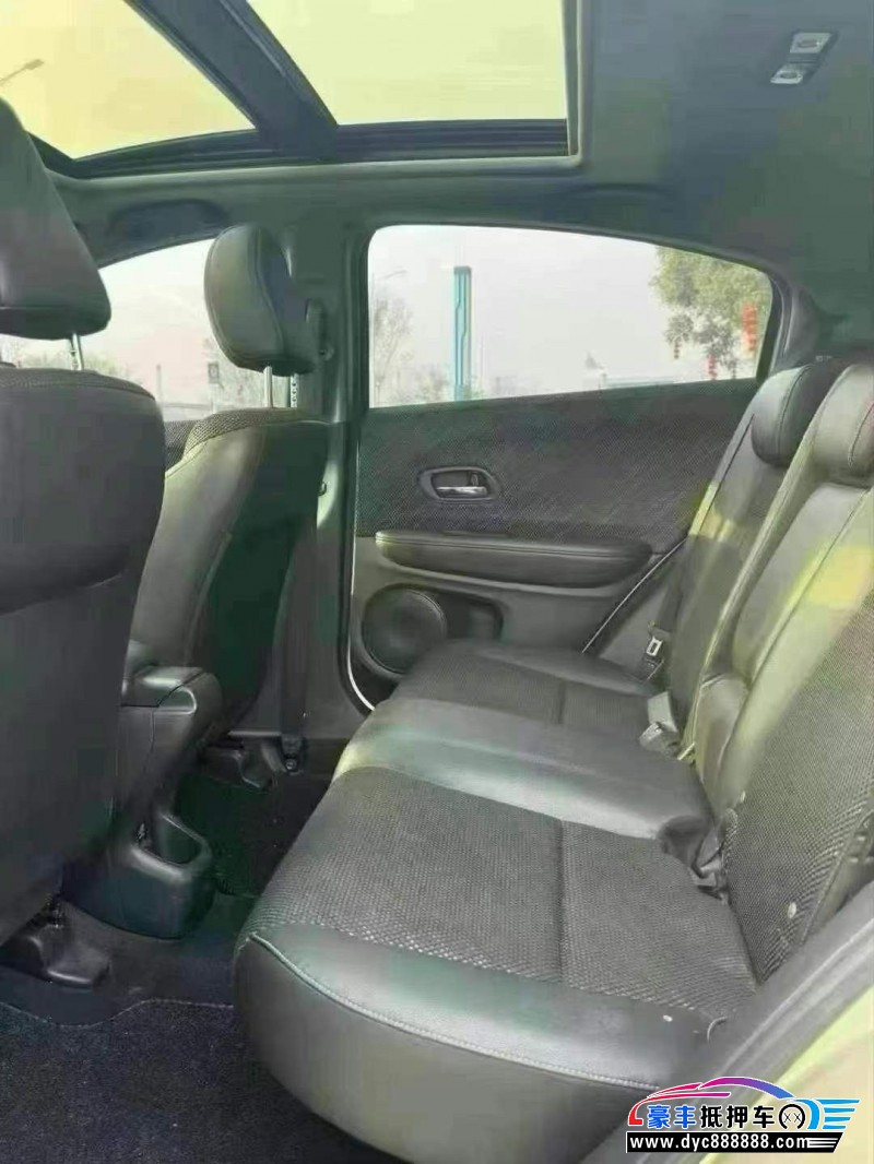 18年本田XRV轿车抵押车出售