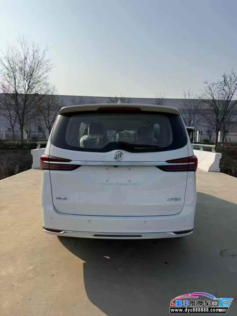 24年别克GL8轿车抵押车出售