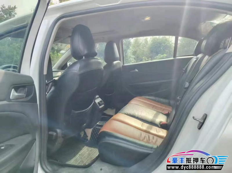 15年标致408轿车抵押车出售