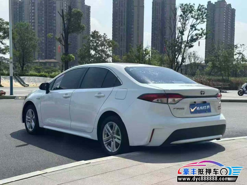 22年丰田雷凌轿车抵押车出售