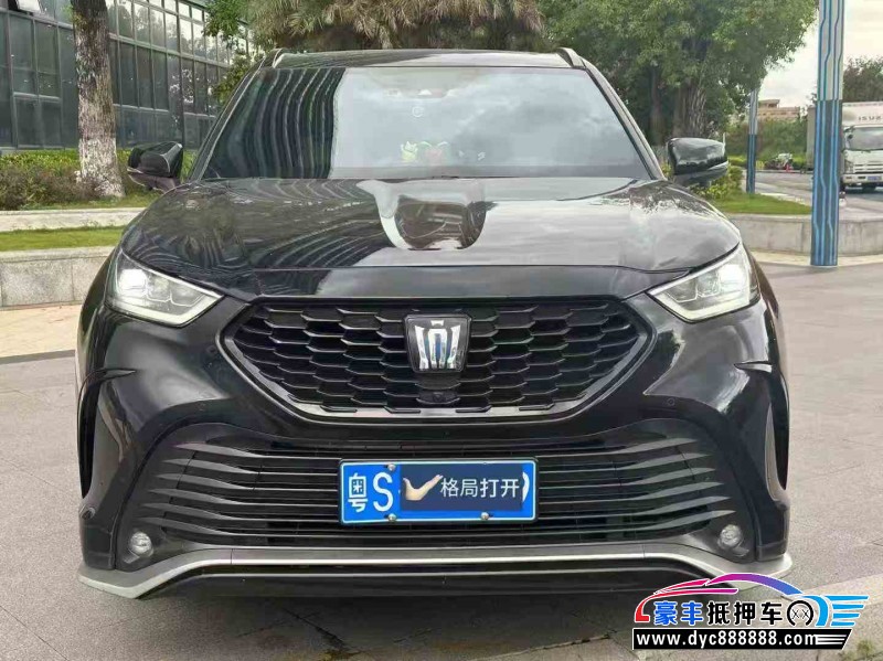 24年丰田皇冠轿车抵押车出售