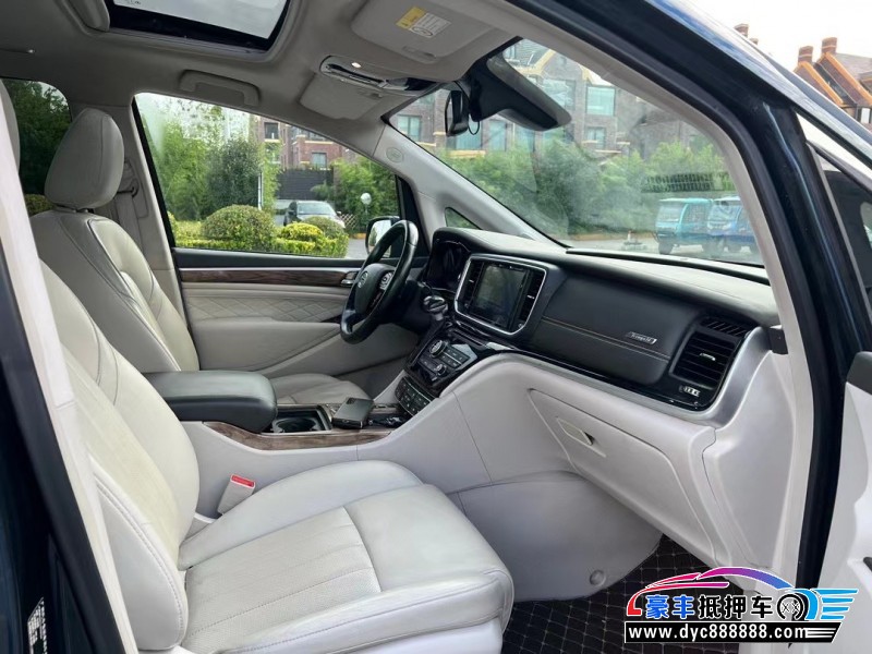 19年传祺M8轿车抵押车出售