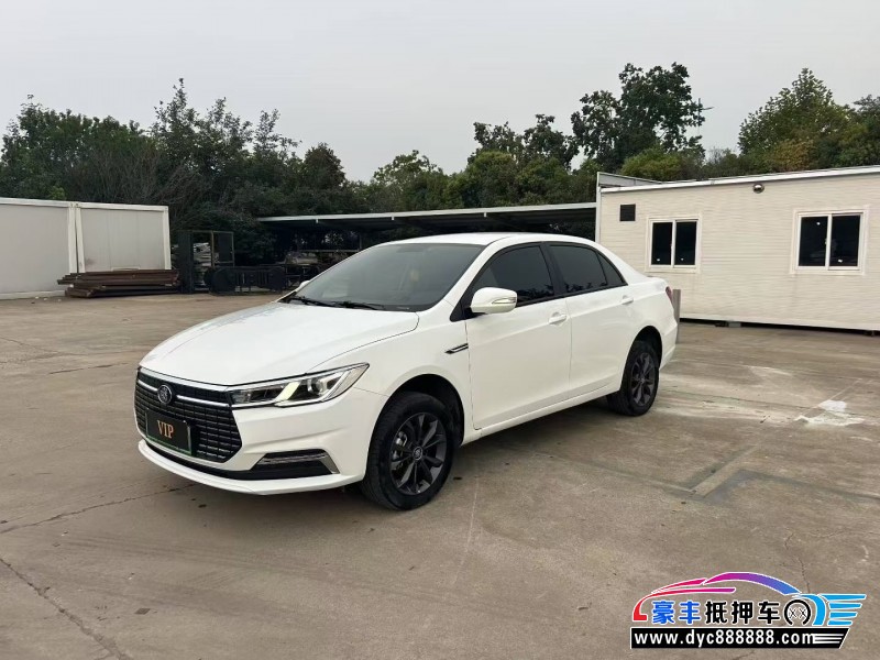 23年比亚迪秦轿车抵押车出售