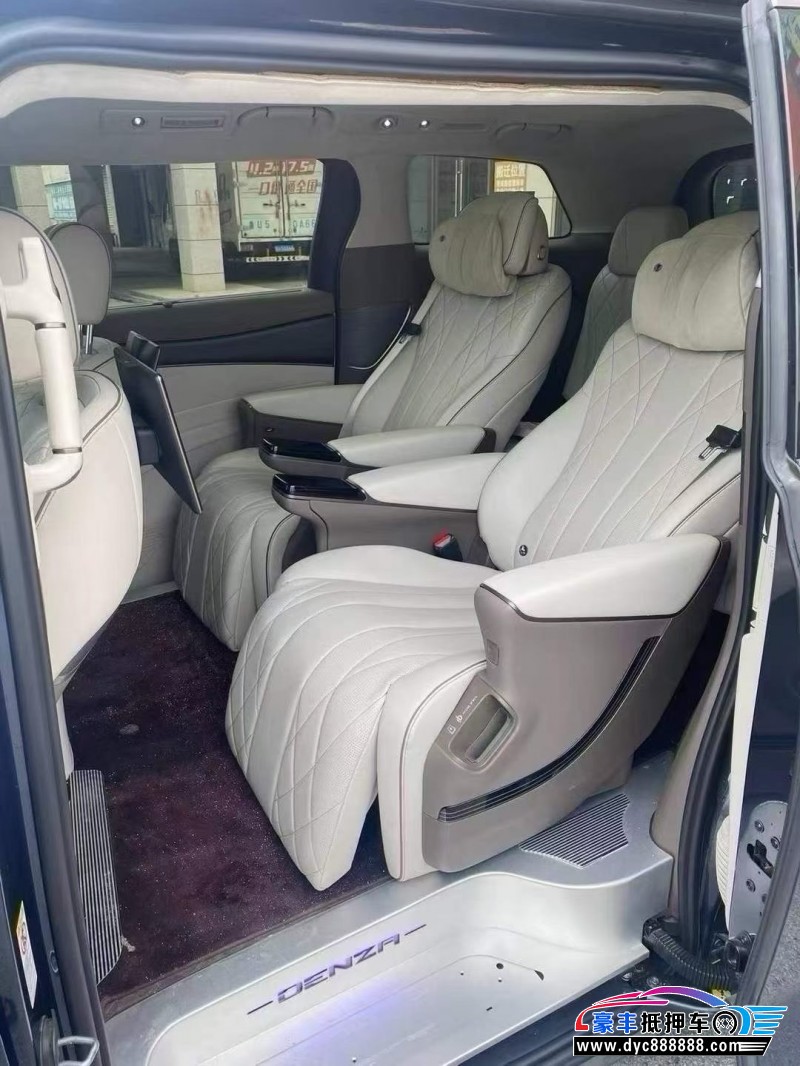 23年腾势D9轿车抵押车出售