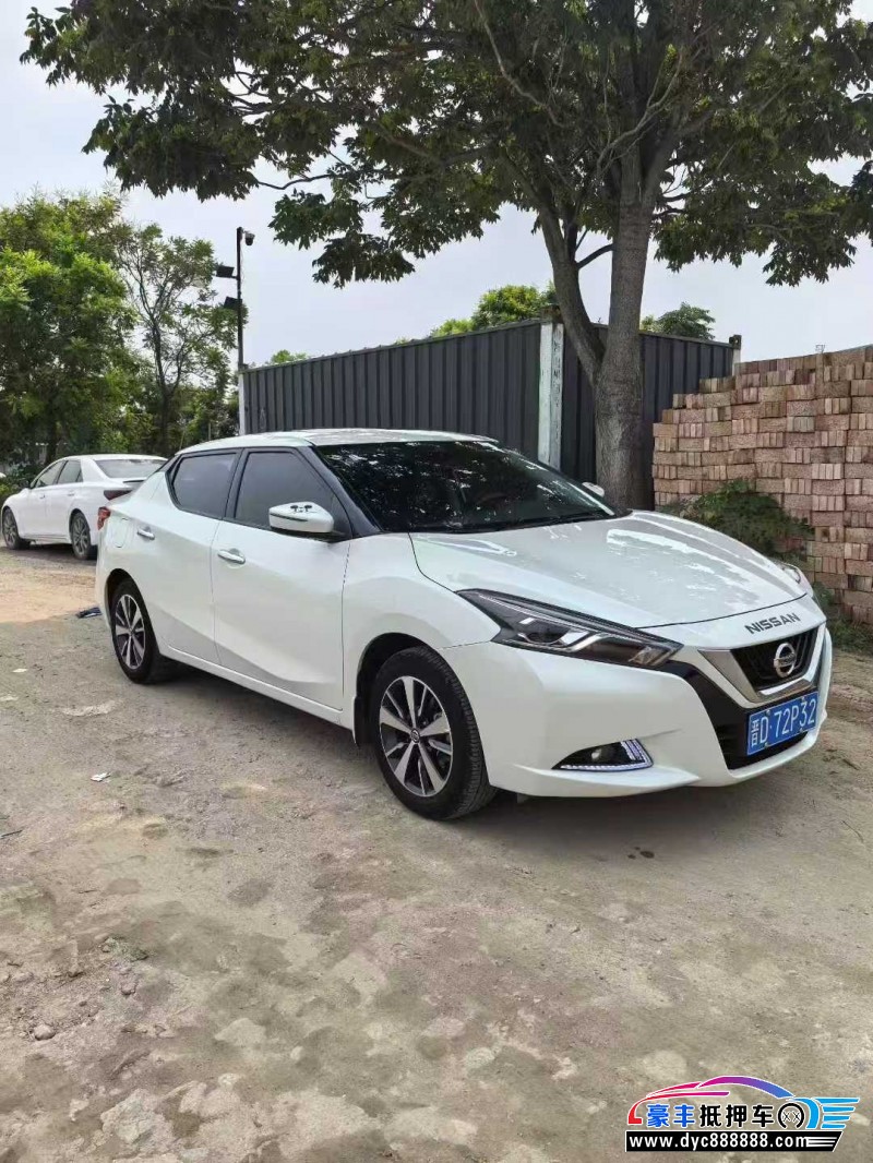 20年日产蓝鸟轿车抵押车出售