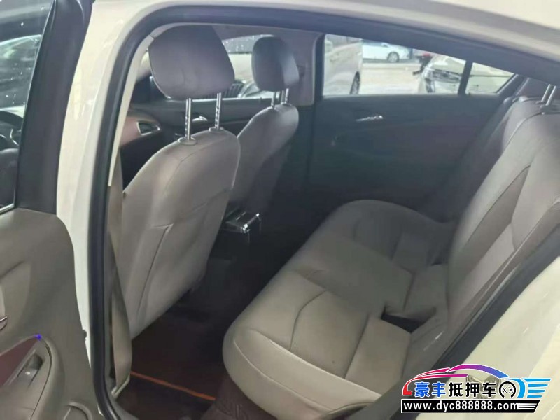 15年雪佛兰科鲁兹轿车抵押车出售