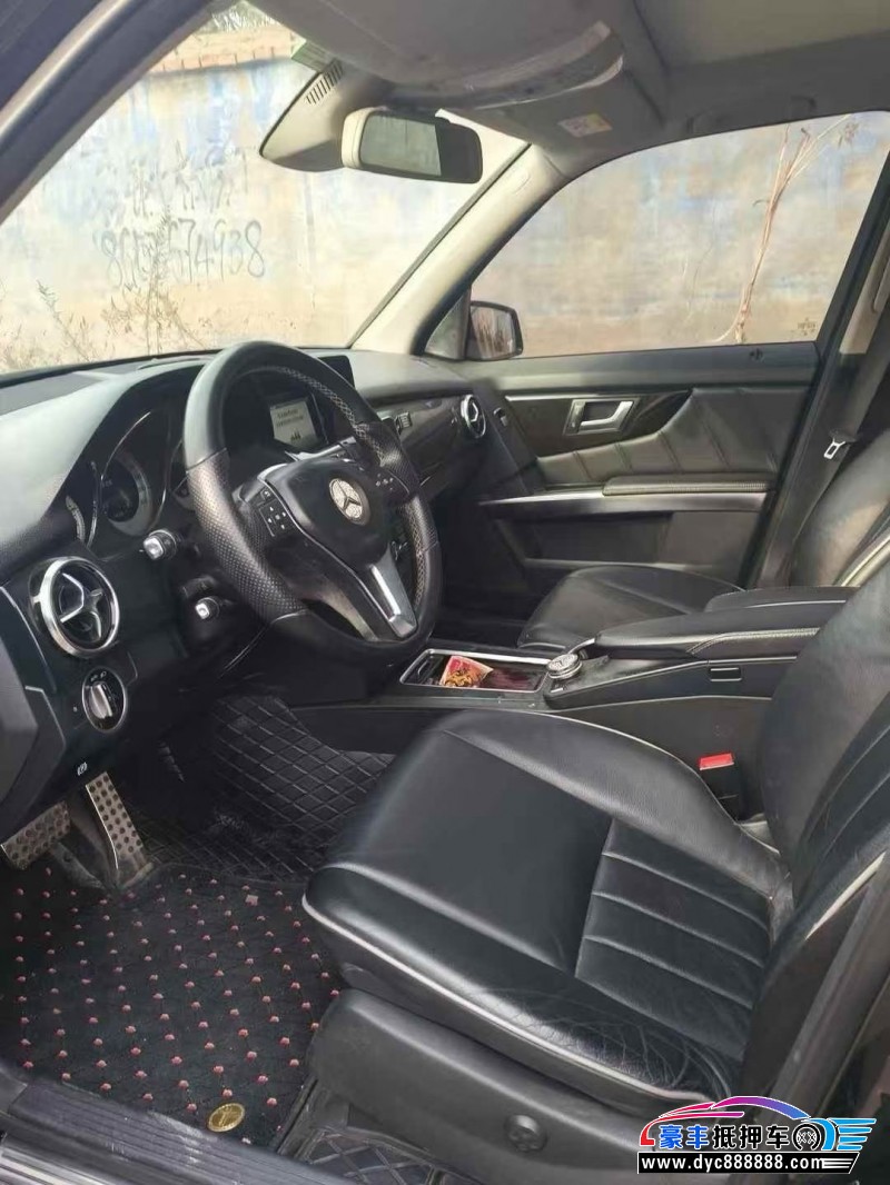 15年奔驰GLK轿车抵押车出售