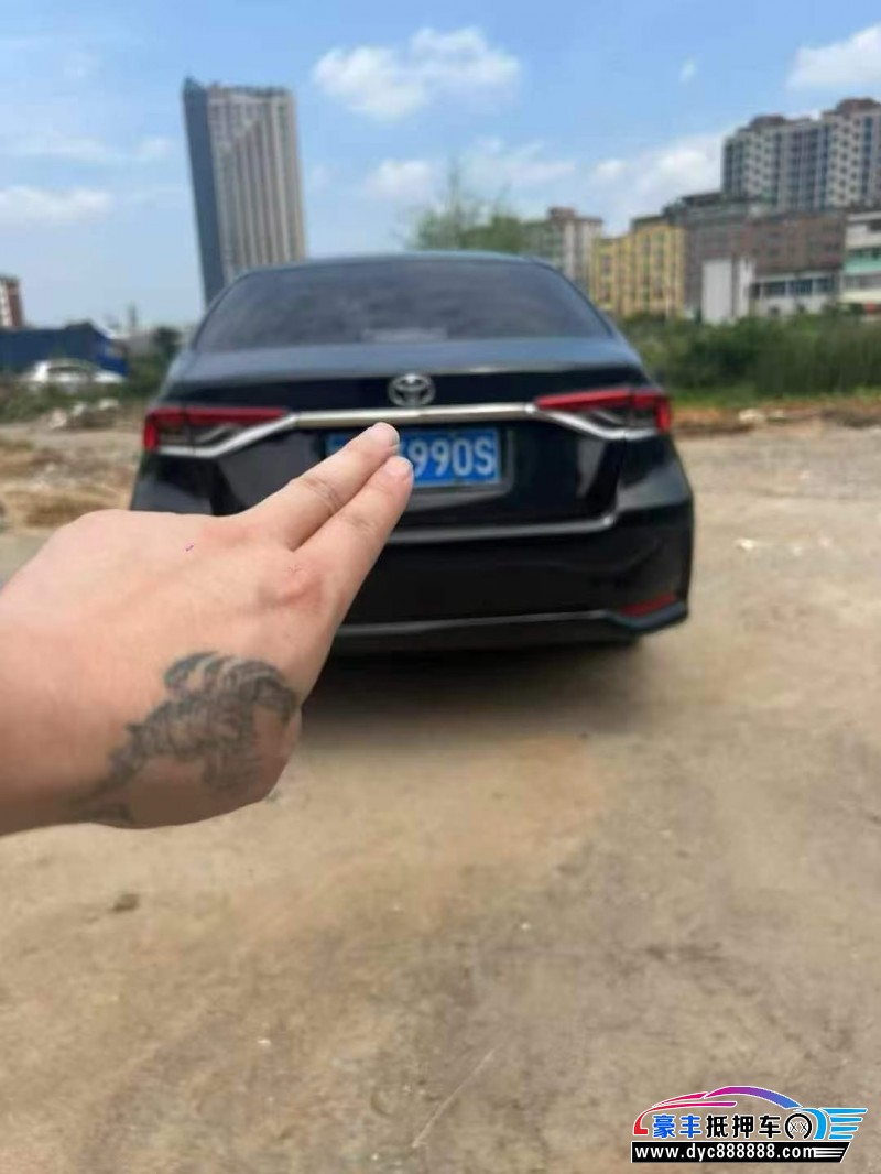 20年丰田卡罗拉轿车抵押车出售