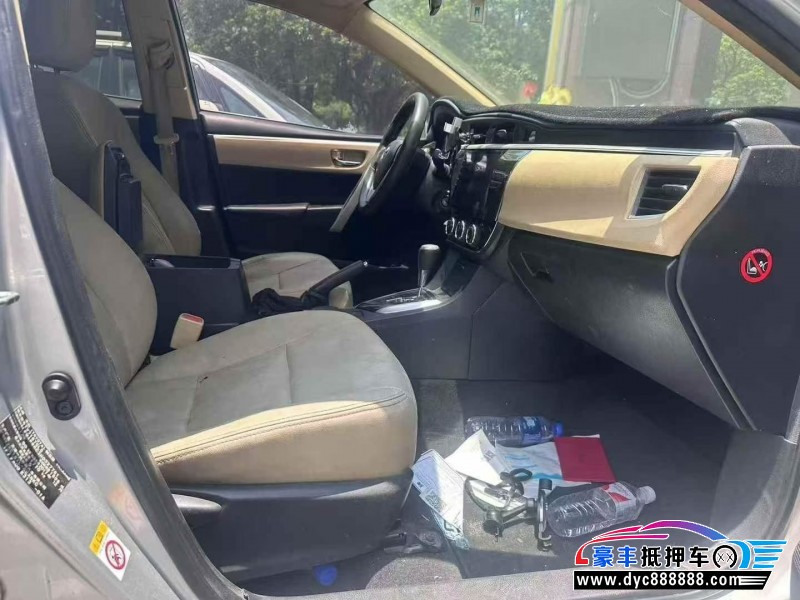 17年丰田卡罗拉轿车抵押车出售