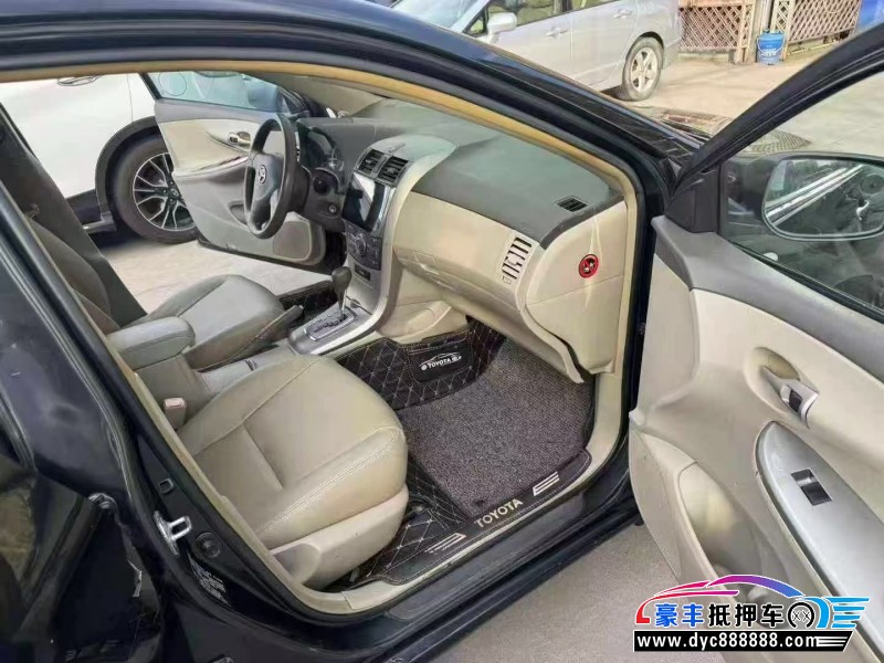 10年丰田卡罗拉轿车抵押车出售