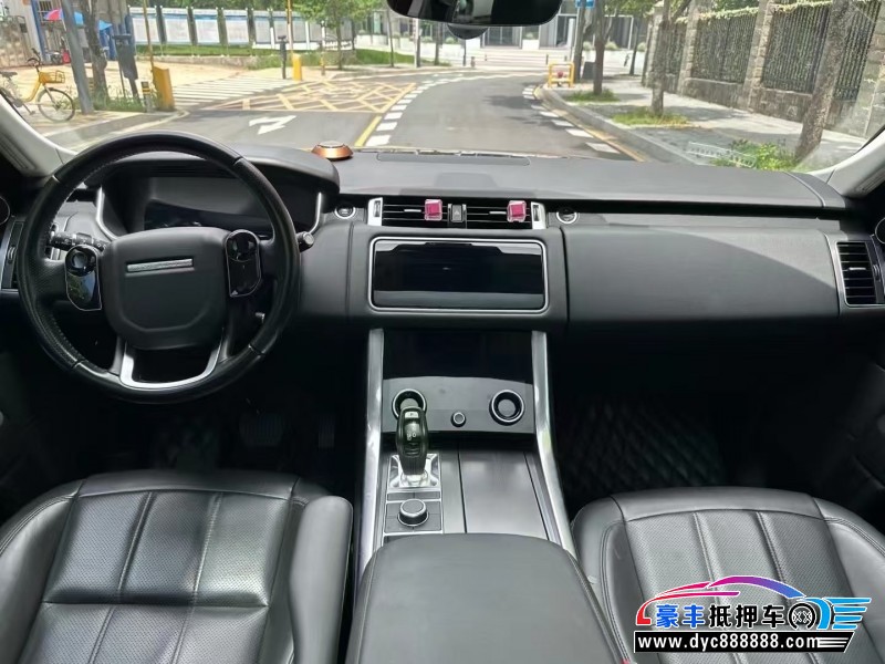 21年路虎揽胜运动轿车抵押车出售