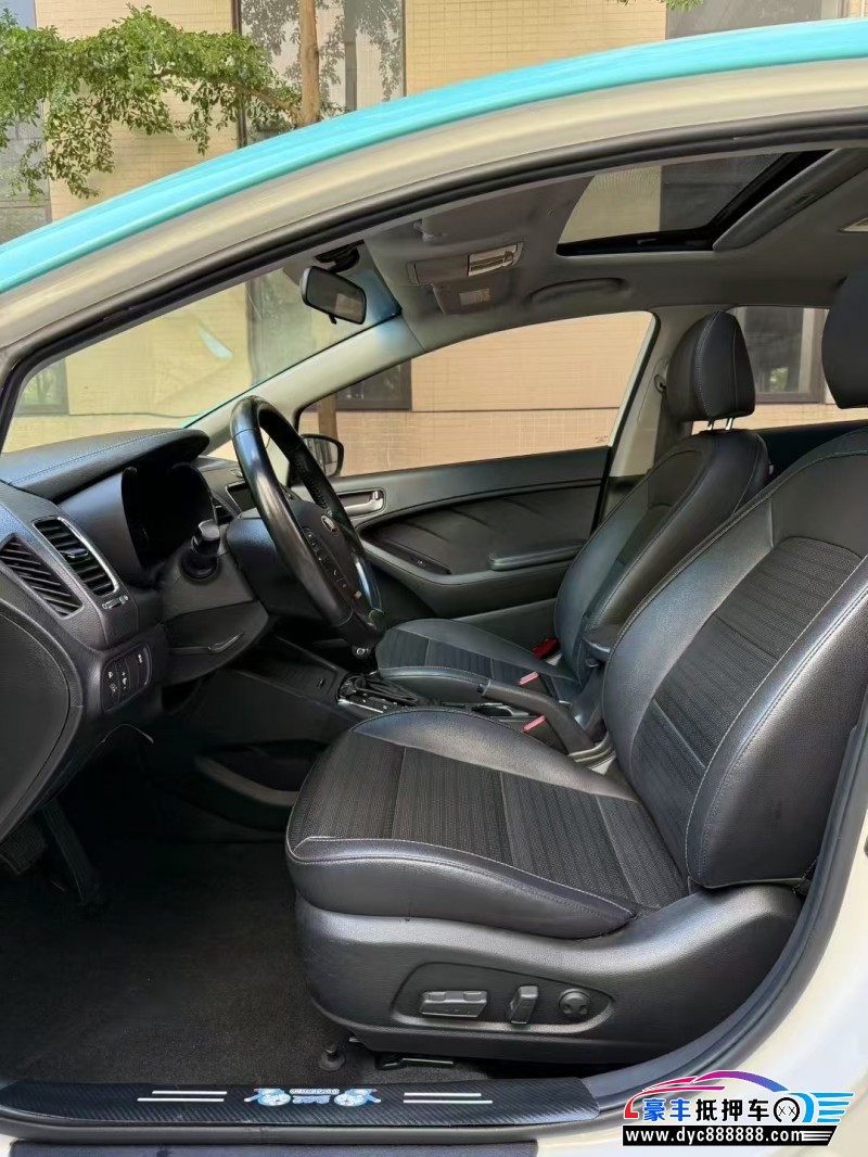 19年起亚K3轿车抵押车出售