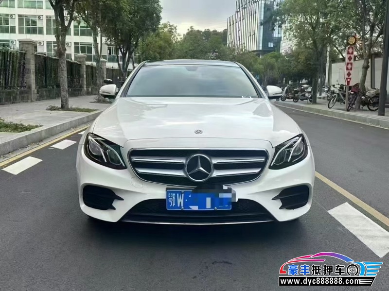19年奔驰E轿车抵押车出售
