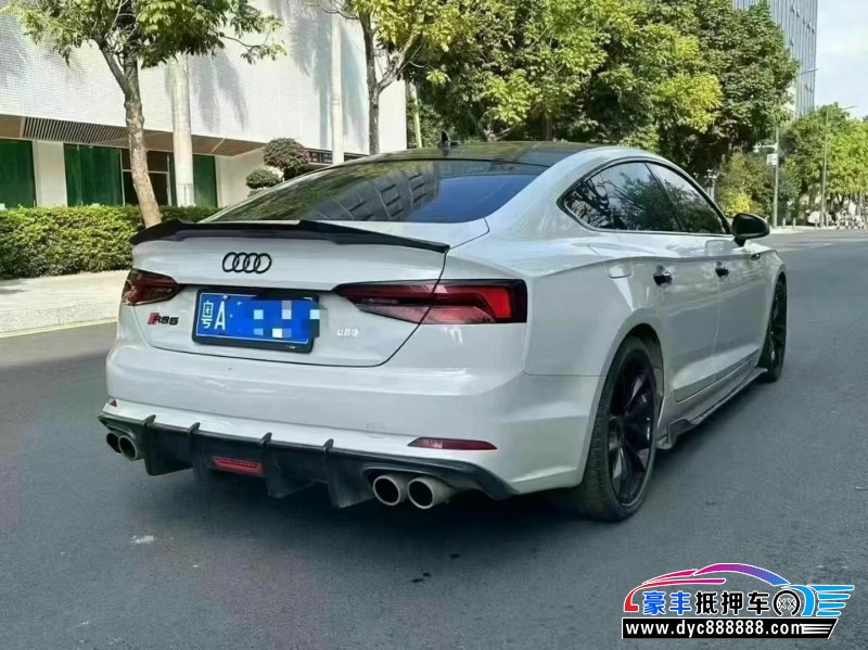19年奥迪S5轿车抵押车出售