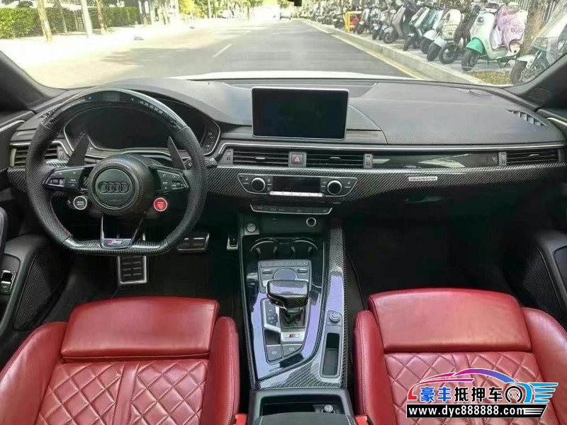19年奥迪S5轿车抵押车出售