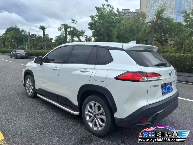 22年丰田锋兰达轿车抵押车出售