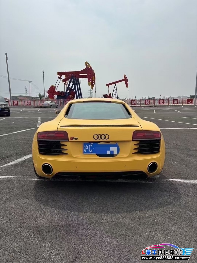 14年奥迪R8轿车抵押车出售