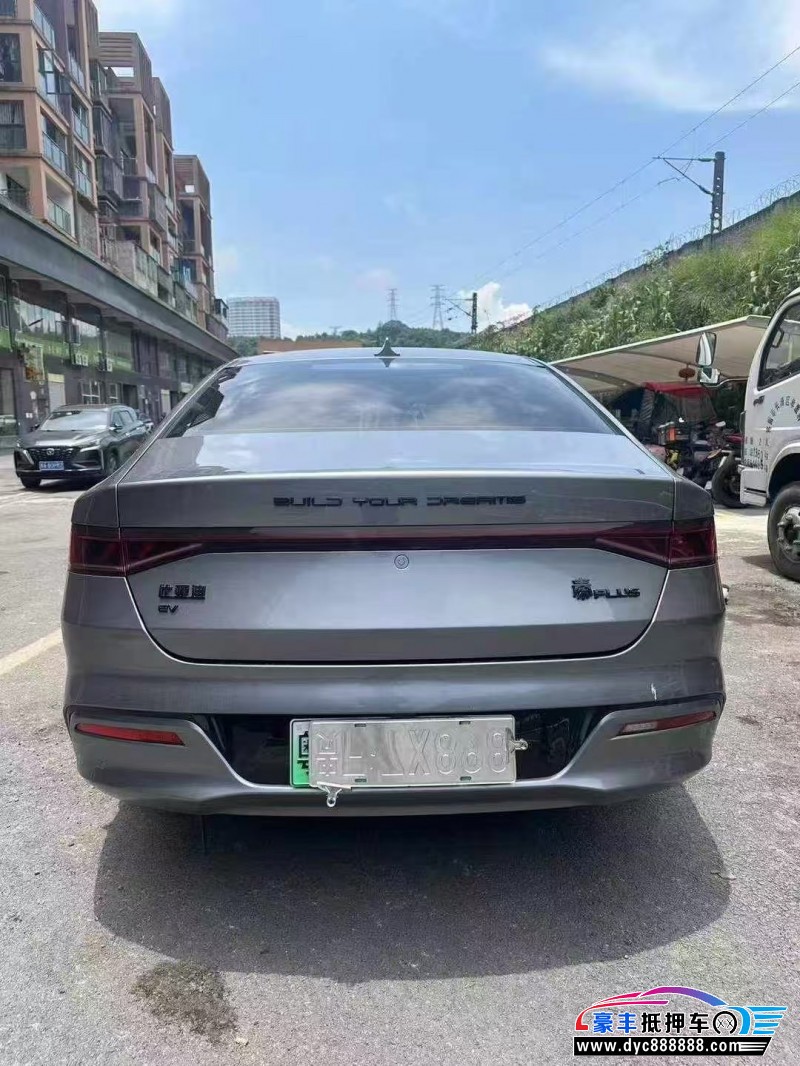 24年比亚迪秦轿车抵押车出售