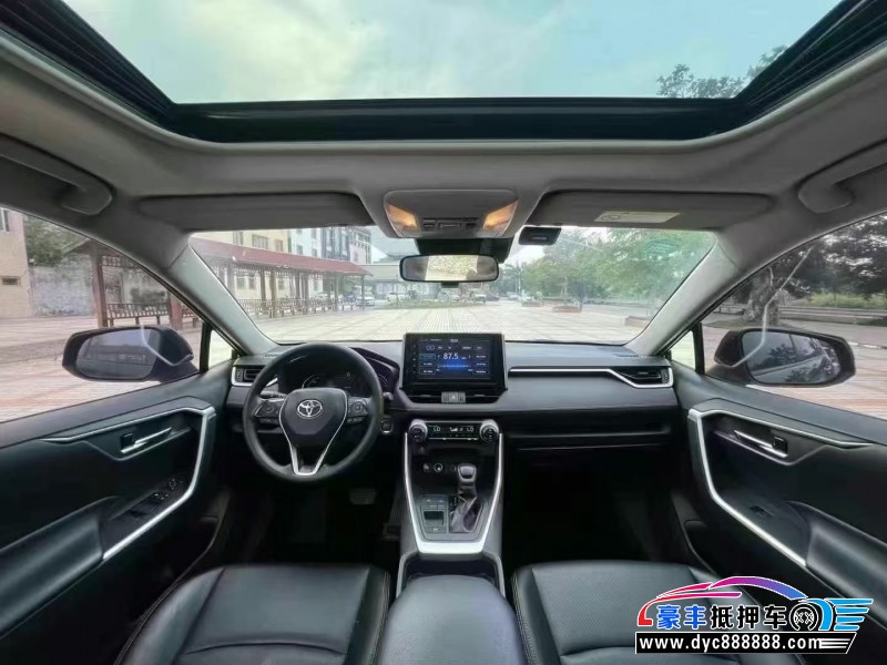 20年丰田RAV4轿车抵押车出售