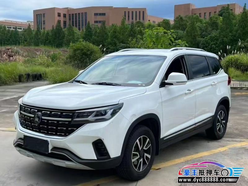 23年东风风行T5轿车抵押车出售