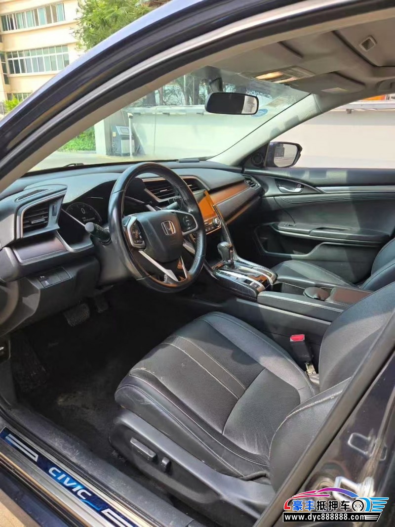 18年本田思域轿车抵押车出售