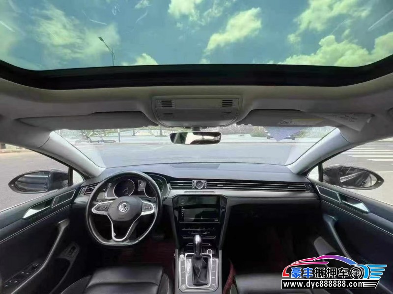 21年大众迈腾轿车抵押车出售