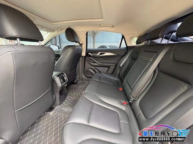 23年奔腾B70轿车抵押车出售