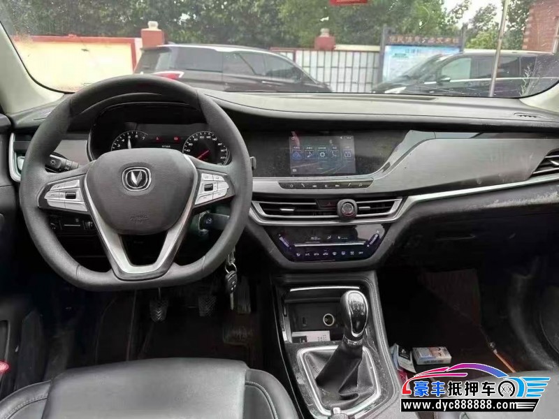 21年长安CS35轿车抵押车出售