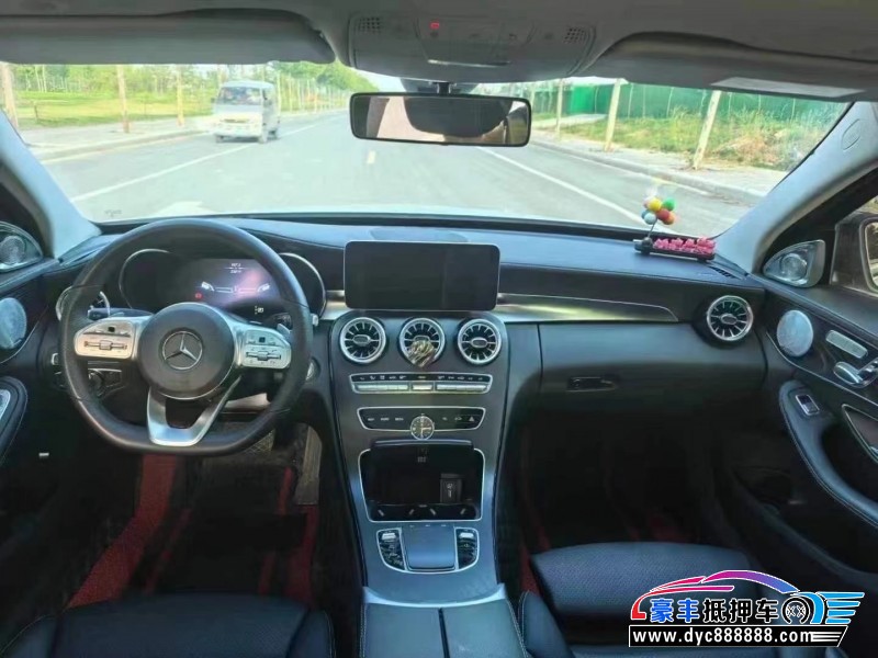 21年奔驰C轿车抵押车出售