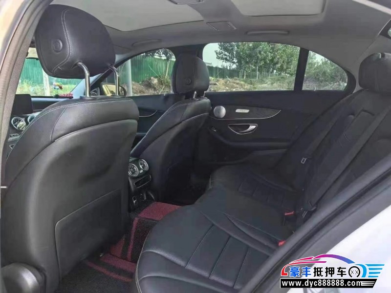 21年奔驰C轿车抵押车出售