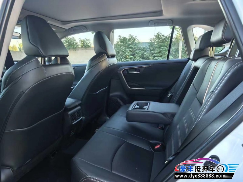 25年丰田威兰达SUV抵押车出售