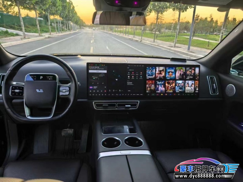 23年理想L8SUV抵押车出售