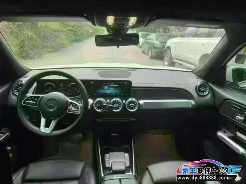 20年奔驰GLB轿车抵押车出售