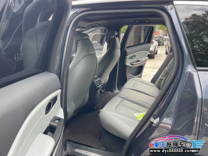 21年蔚来ES6轿车抵押车出售