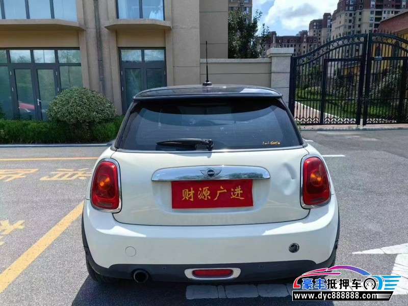 15年宝马MINI轿车抵押车出售