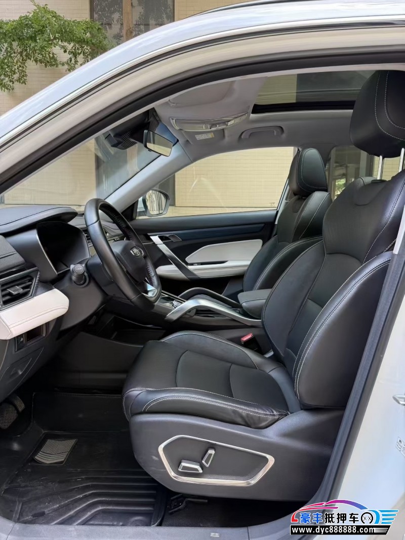 22年吉利博越轿车抵押车出售