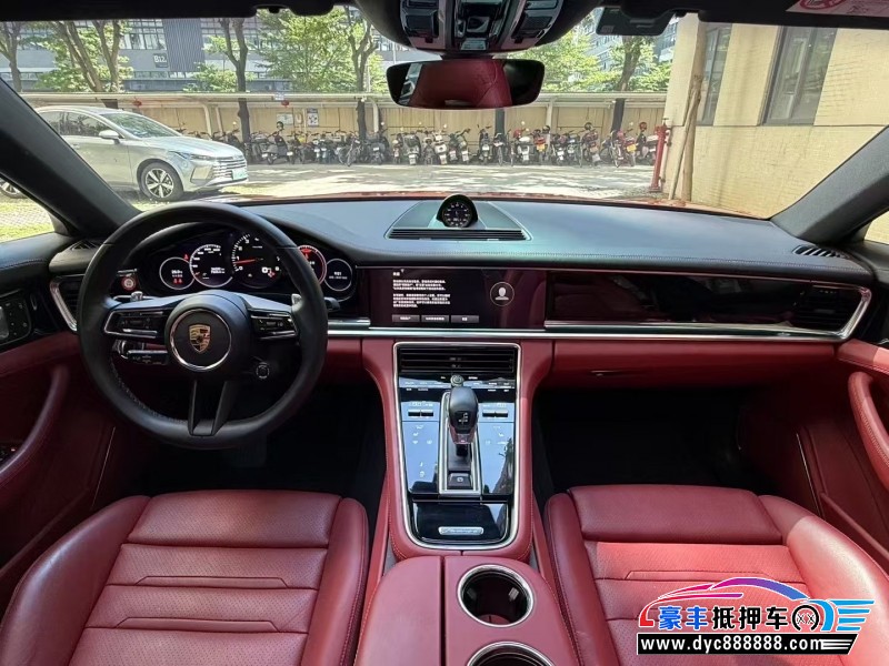 22年保时捷帕纳梅拉轿车抵押车出售
