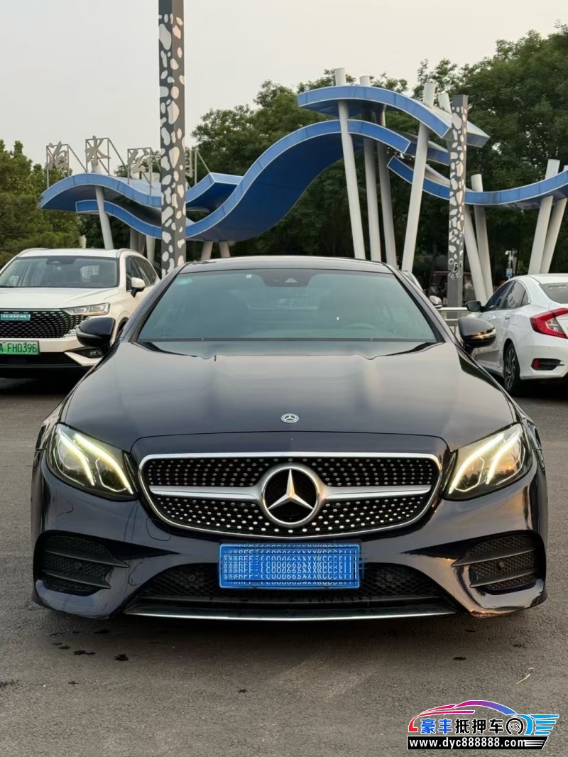 17年奔驰E轿车抵押车出售