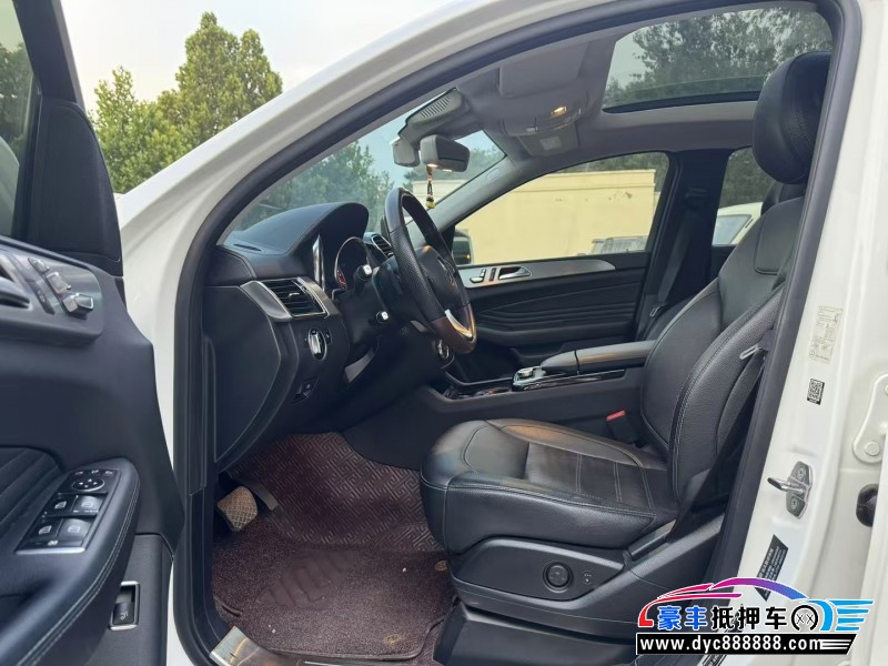 19年奔驰GLE轿车抵押车出售