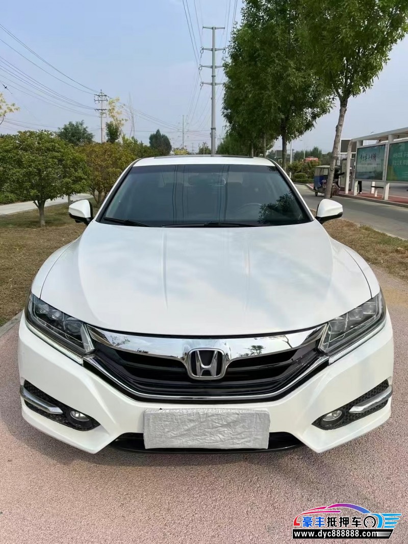 抵押车出售17年本田思铂睿轿车