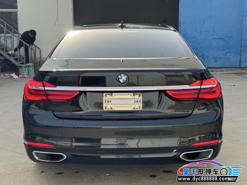 18年宝马7系轿车抵押车出售