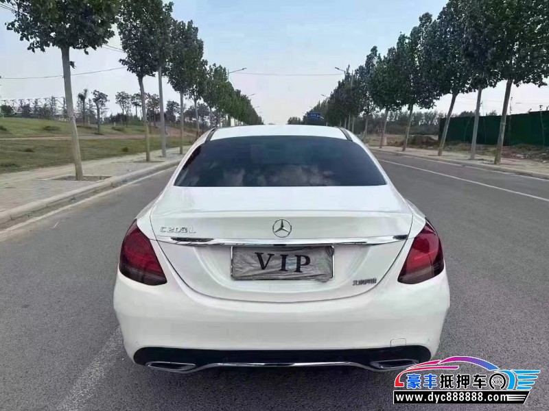 20年奔驰C轿车抵押车出售
