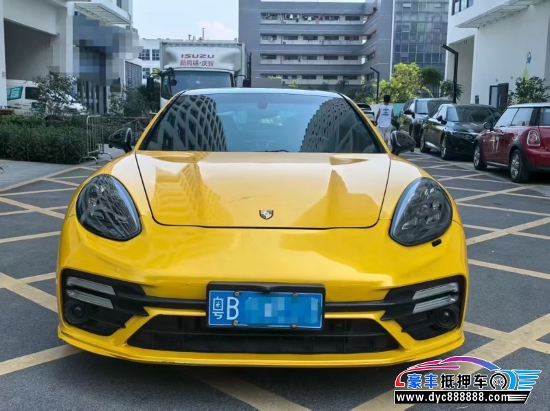 抵押车出售11年保时捷帕纳梅拉轿车