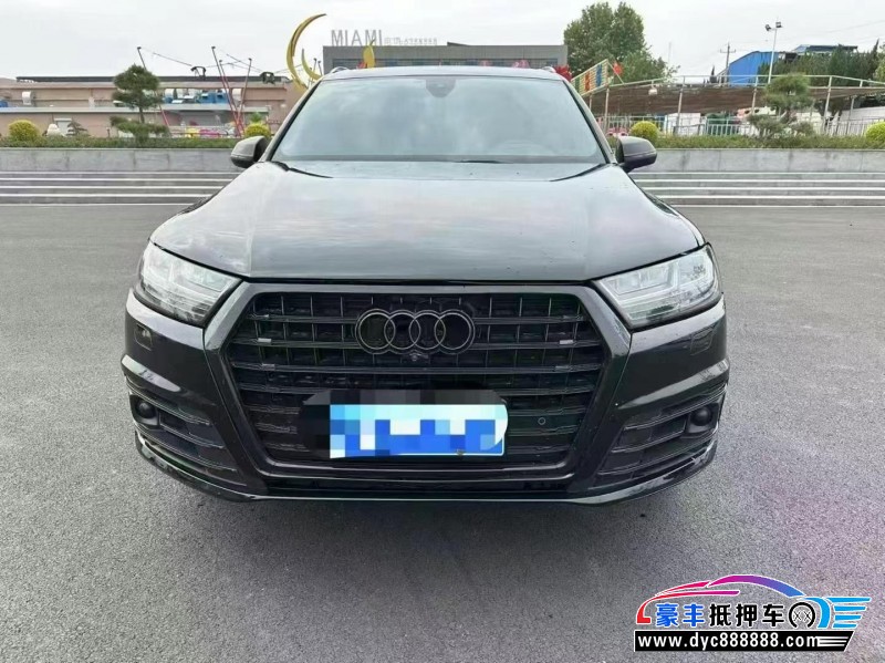 抵押车出售18年奥迪Q7轿车