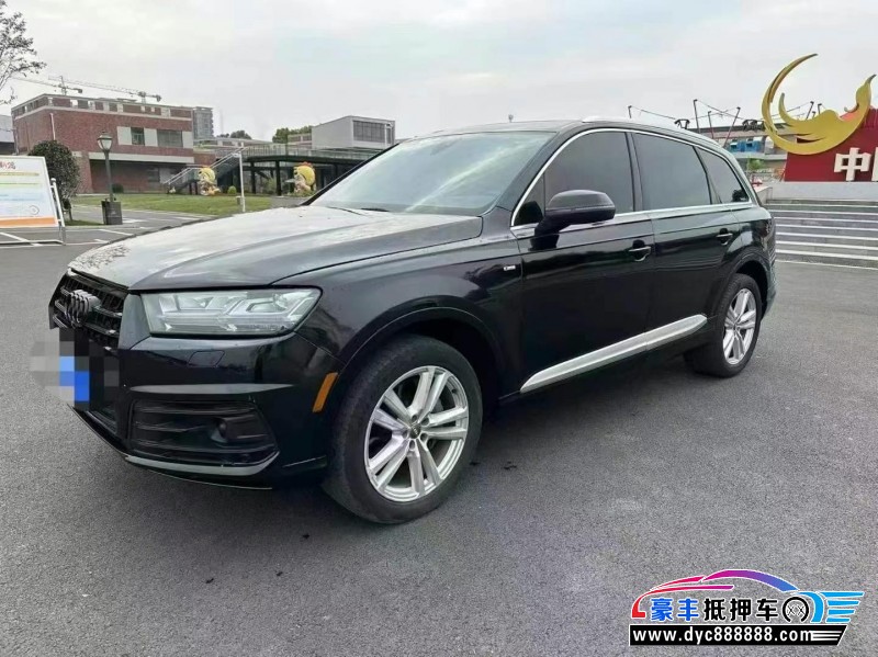 18年奥迪Q7轿车抵押车出售