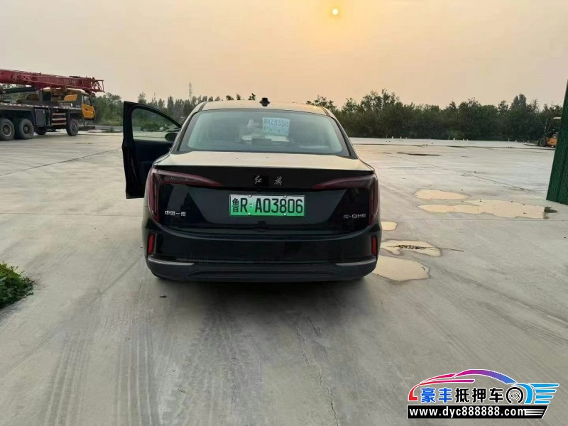 25年红旗EQM5轿车抵押车出售