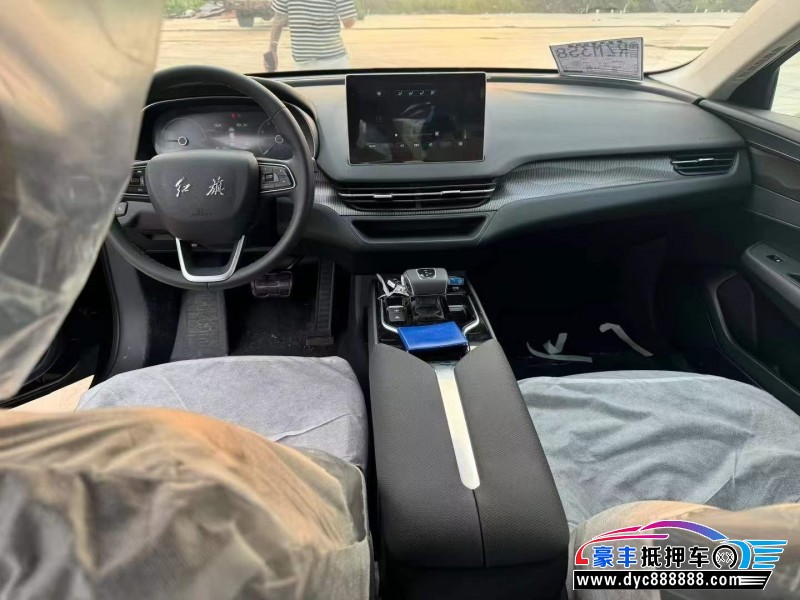 25年红旗EQM5轿车抵押车出售